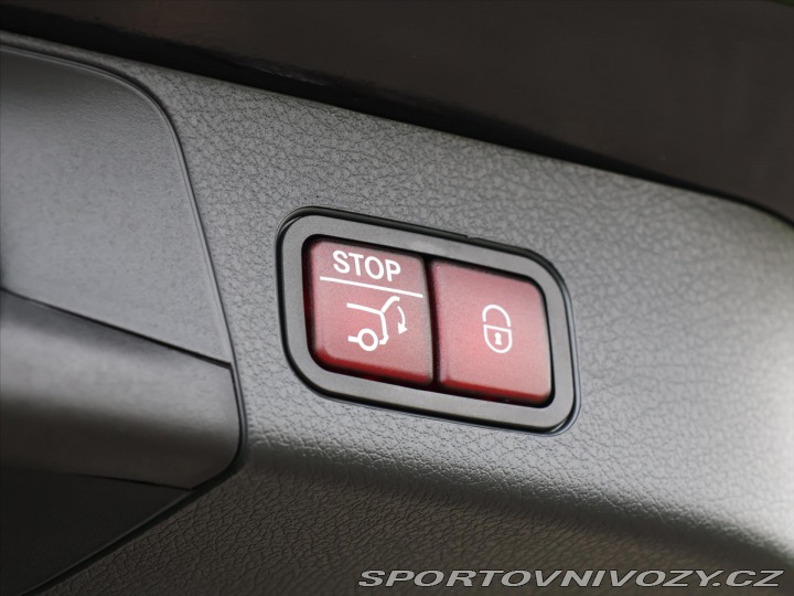 Mercedes-Benz Ostatní modely GLB 2,0 220 4MATIC AMG Premiu 2025