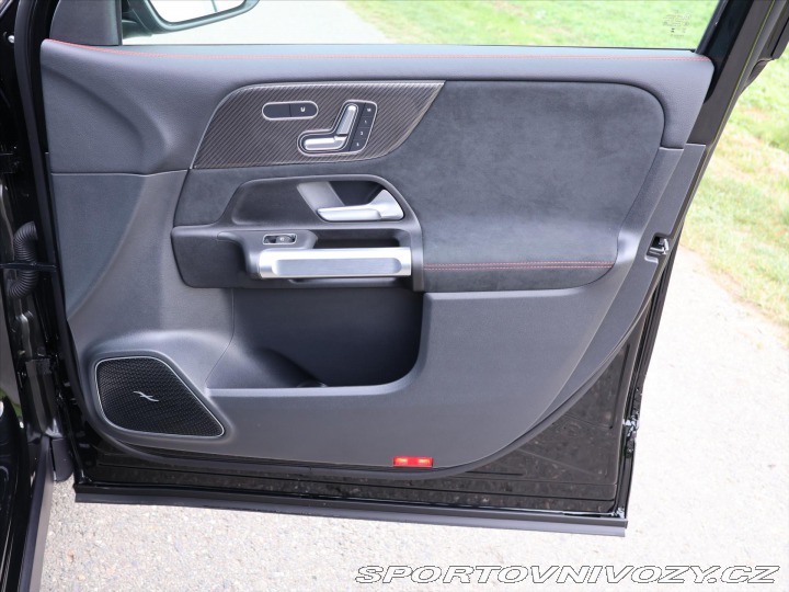 Mercedes-Benz Ostatní modely 2,0 220 4MATIC AMG Premiu 2025