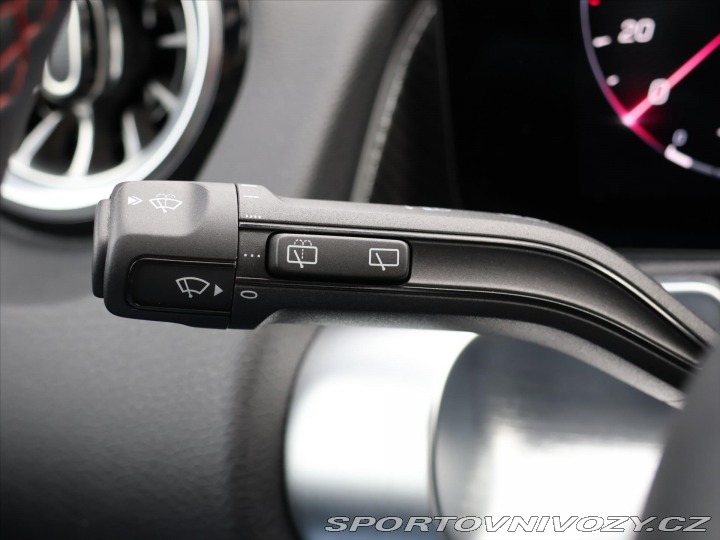 Mercedes-Benz Ostatní modely 2,0 220 4MATIC AMG Premiu 2025