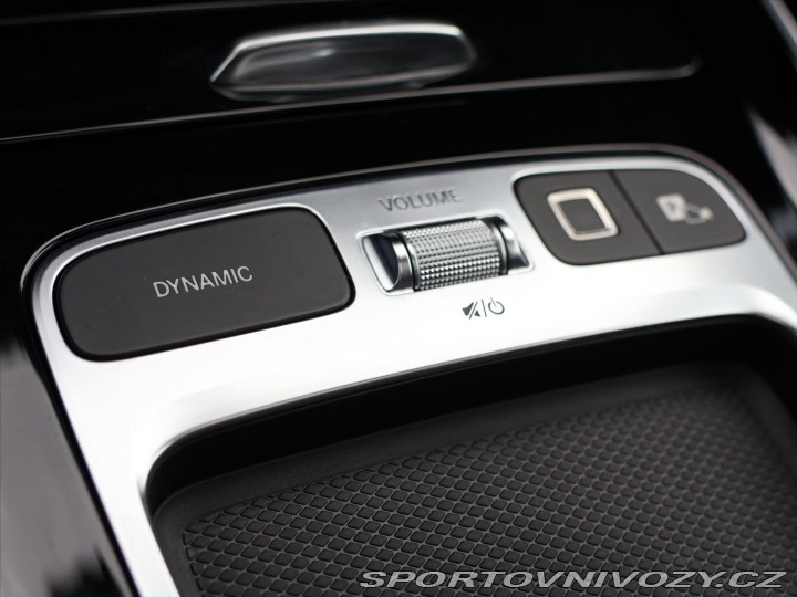 Mercedes-Benz Ostatní modely 2,0 220 4MATIC AMG Premiu 2025