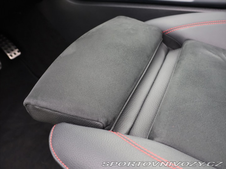 Mercedes-Benz Ostatní modely GLB 2,0 220 4MATIC AMG Premiu 2025