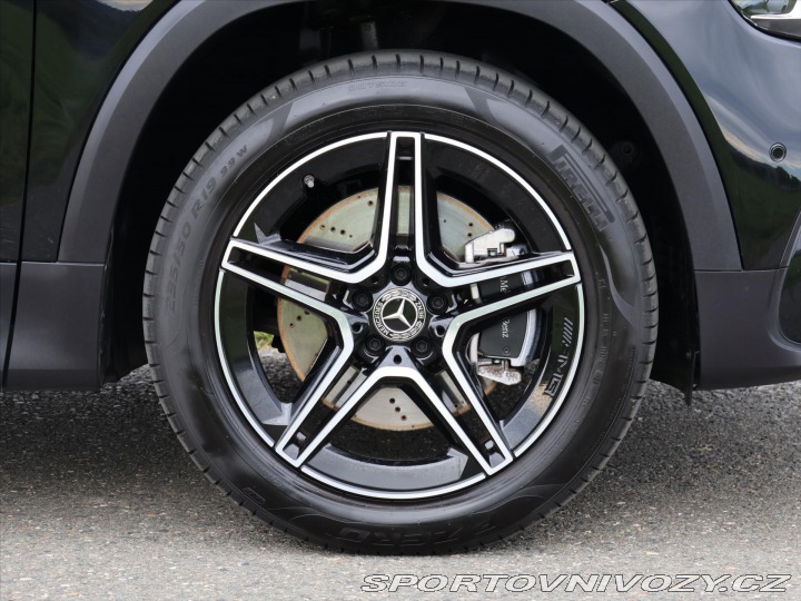 Mercedes-Benz Ostatní modely GLB 2,0 220 4MATIC AMG Premiu 2025