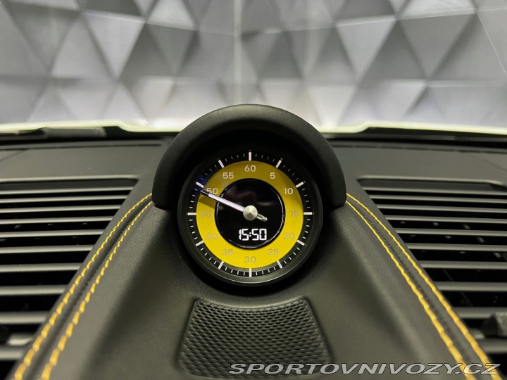 Porsche 911 DAKAR RALLY LTD. 992 2023