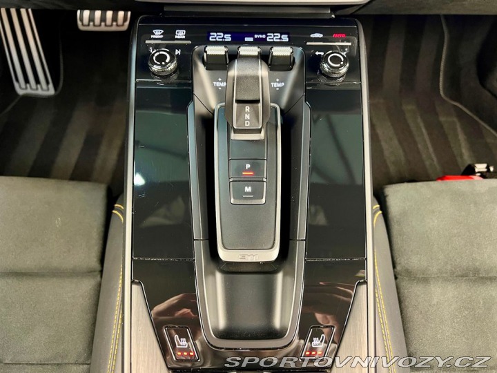 Porsche 911 992 DAKAR RALLY EDITION 2023