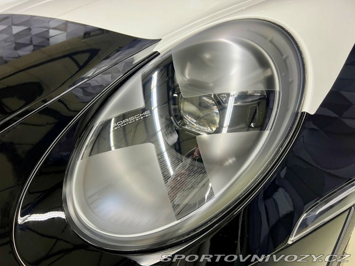 Porsche 911 992 DAKAR RALLY EDITION 2023