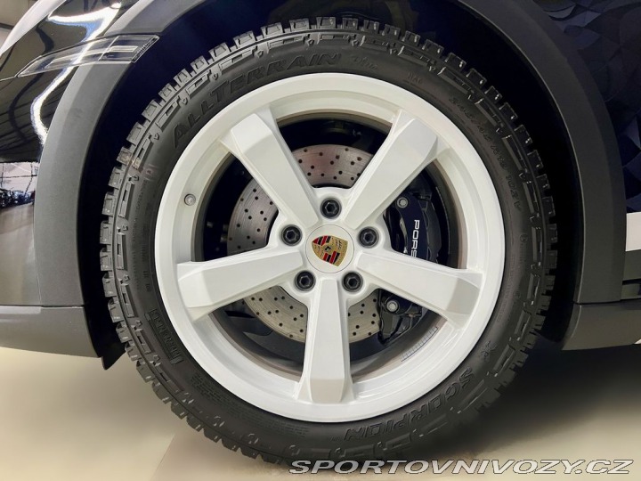 Porsche 911 992 DAKAR RALLY EDITION 2023