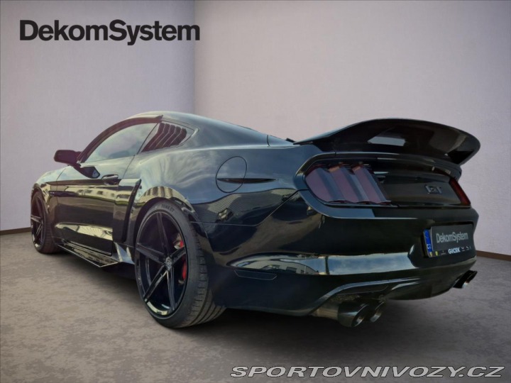 Ford Mustang 5,0 GT V8 324 kW 2015
