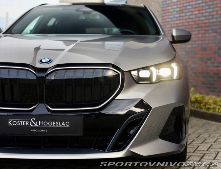BMW 5 Touring 550e xDrive M S 2025