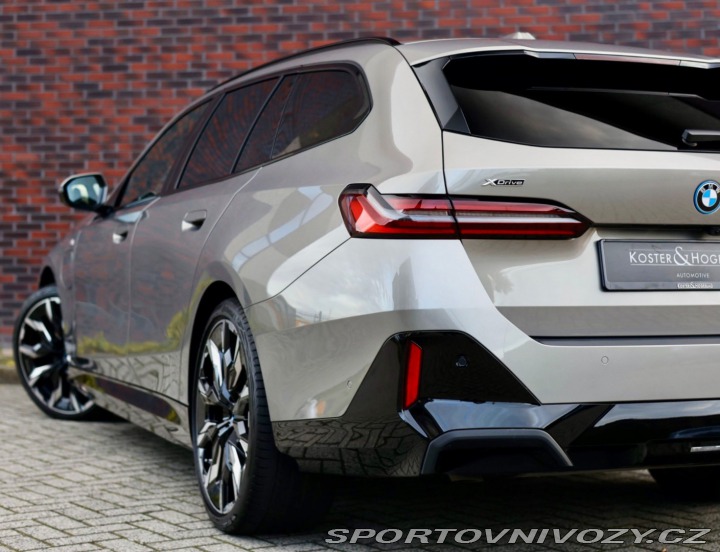 BMW 5 Touring 550e xDrive M S 2025