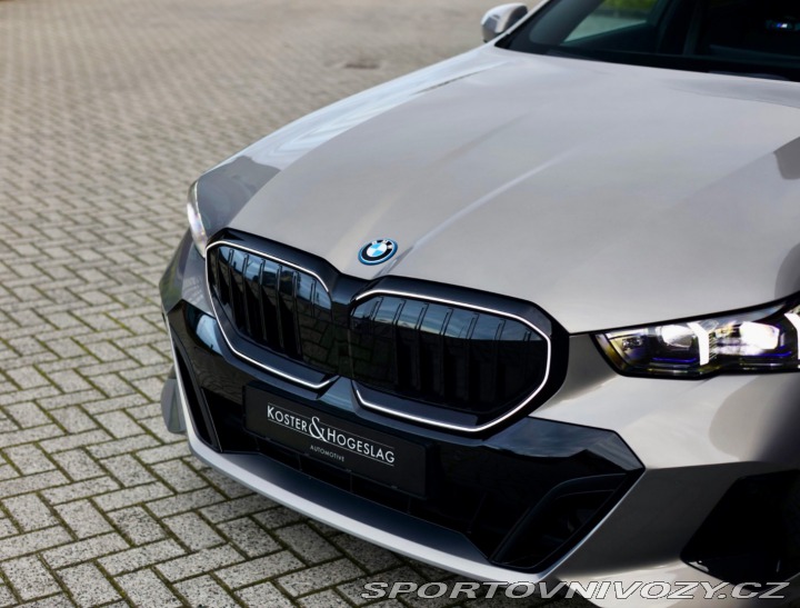 BMW 5 Touring 550e xDrive M S 2025