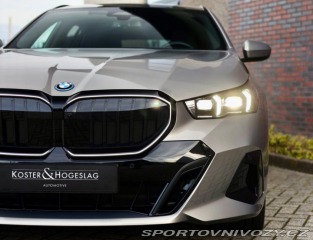 BMW 5 Touring 550e xDrive M S 2025