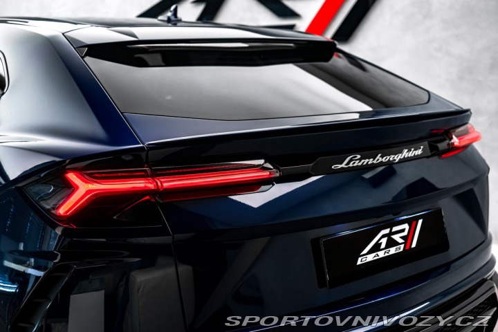 Lamborghini Urus 4.0 V8, pano, masáže, 360 1800