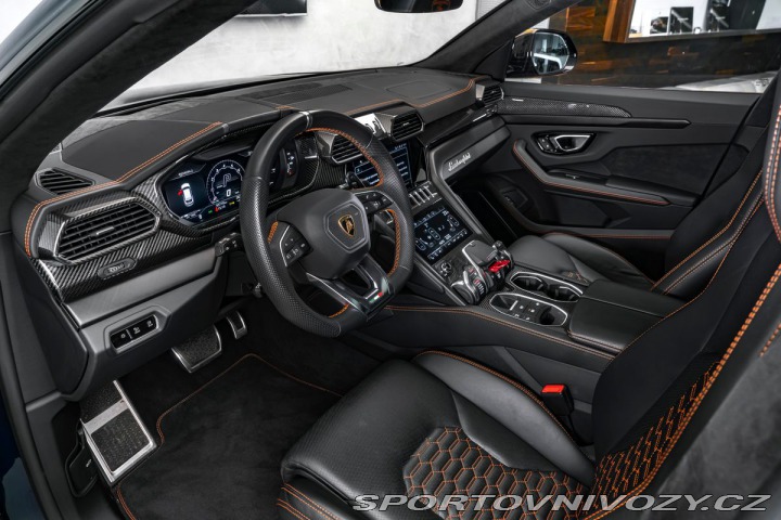 Lamborghini Urus 4.0 V8, pano, masáže, 360 2022