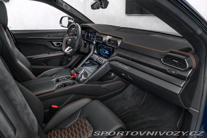 Lamborghini Urus 4.0 V8, pano, masáže, 360 1800