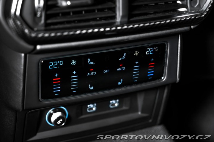 Lamborghini Urus 4.0 V8, pano, masáže, 360 1800