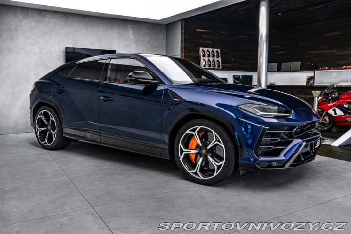 Lamborghini Urus 4.0 V8, pano, masáže, 360 2022