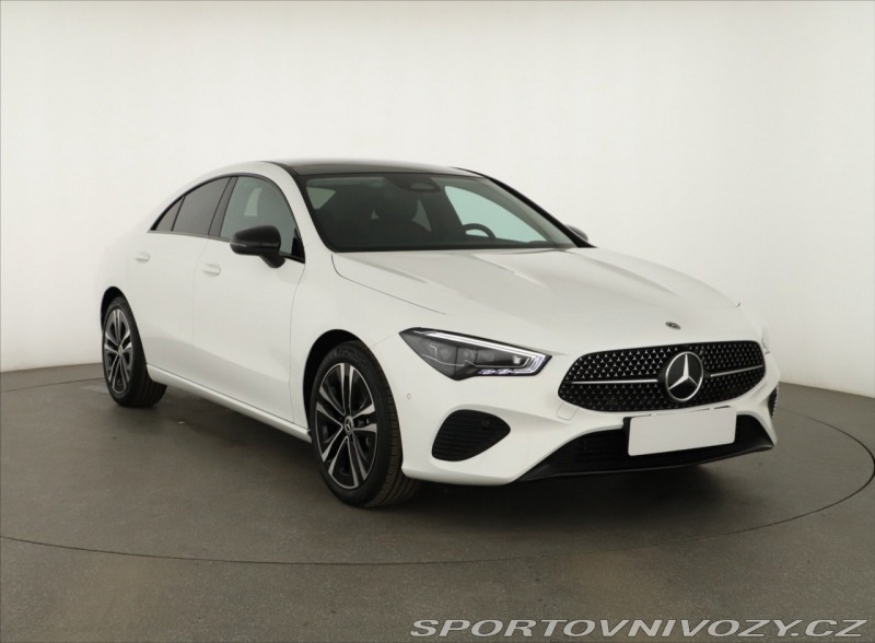 Mercedes-Benz CLA Progressive 200