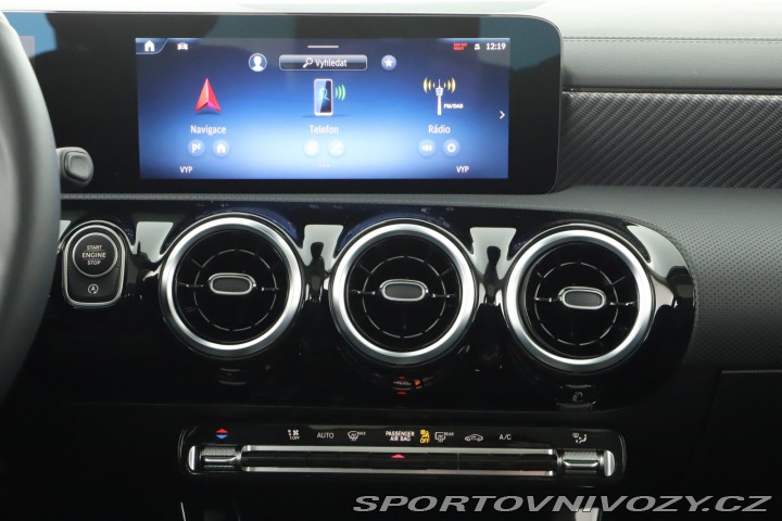 Mercedes-Benz CLA Progressive 200 2025