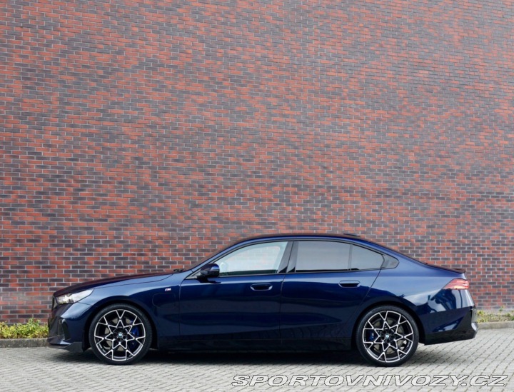 BMW 5 550e xDrive ehybrid 360K 2024