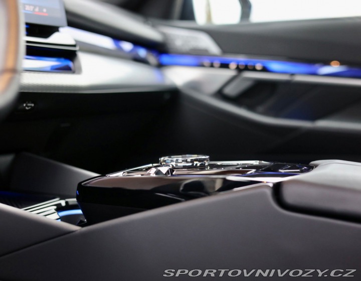 BMW 5 550e xDrive ehybrid 360K 2024