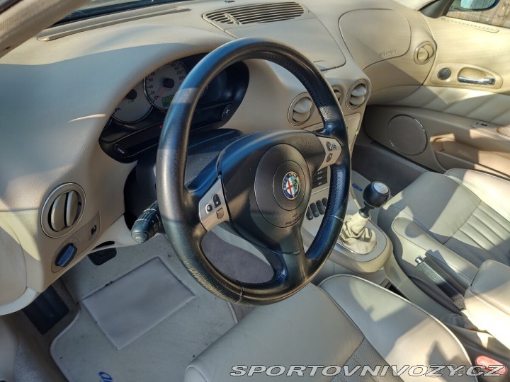 Alfa Romeo Ostatní modely 166 2,4JTDm BEZ KOROZE 2005