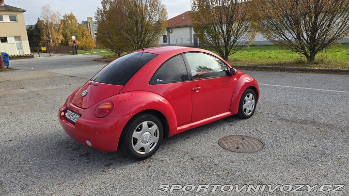 Volkswagen New Beetle  2001