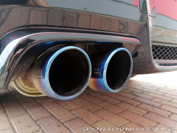 Subaru WRX STI 2,5 4D SEDAN MY2011 2011