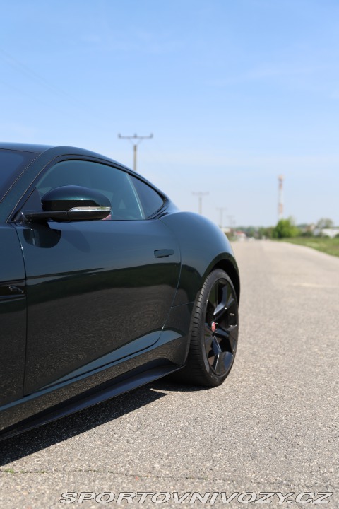 Jaguar F-Type 2.0L I4 P300 R-Dynamic 2023