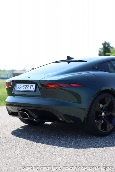 Jaguar F-Type 2.0L I4 P300 R-Dynamic 2023