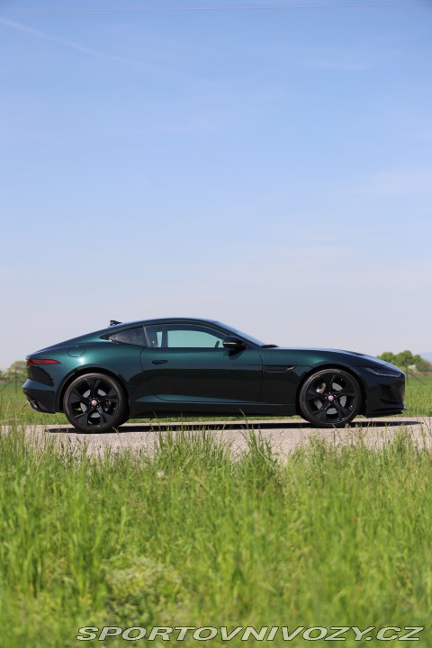 Jaguar F-Type 2.0L I4 P300 R-Dynamic 2023