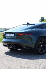 Jaguar F-Type 2.0L I4 P300 R-Dynamic 2023