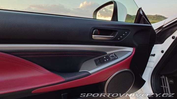 Lexus RC 300h F SPORT 2016