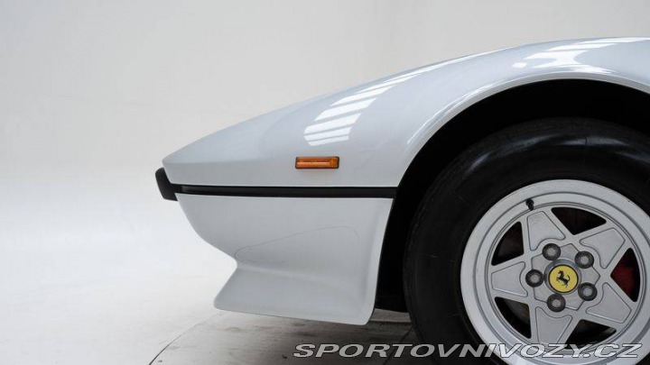 Ferrari 308 GTS V8 1983