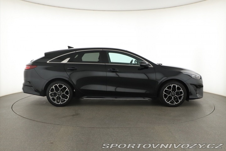 Kia ProCeed GT-Line 1.5 T-GDI 2022