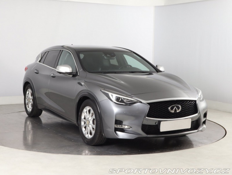 Infiniti Q30 2.0t