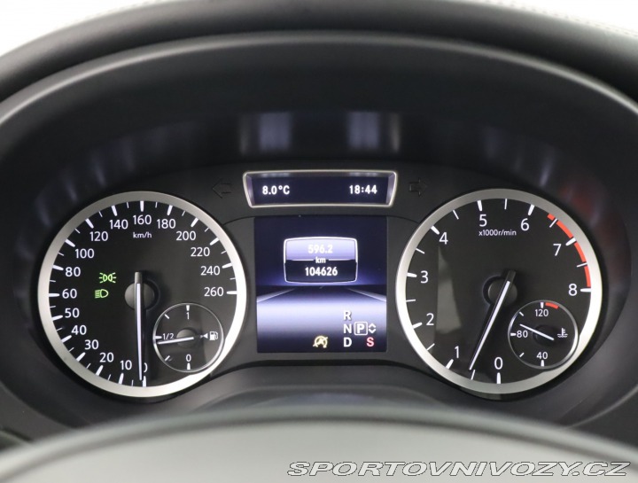 Infiniti Q30 2.0t 2016