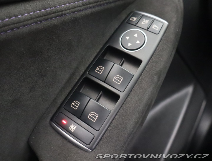 Infiniti Q30 2.0t 2016