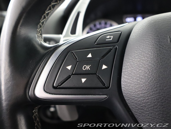 Infiniti Q30 2.0t 2016