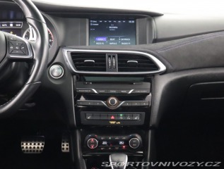 Infiniti Q30 2.0t 2016