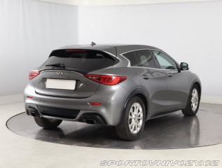 Infiniti Q30 2.0t 2016
