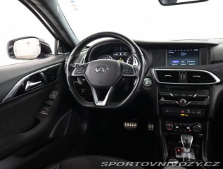 Infiniti Q30 2.0t 2016