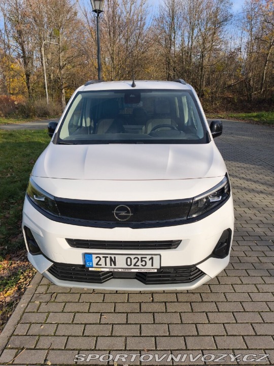 Opel Ostatní modely Combo CDTI, 2024, 7 míst 2024