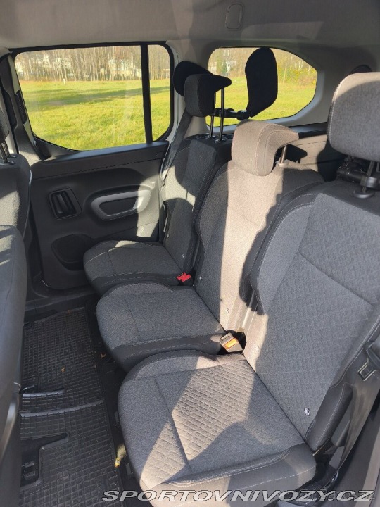 Opel Ostatní modely Combo CDTI, 2024, 7 míst 2024