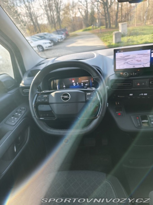 Opel Ostatní modely Combo CDTI, 2024, 7 míst 2024