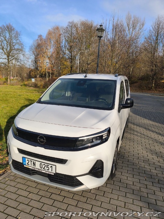 Opel Ostatní modely Combo CDTI, 2024, 7 míst 2024