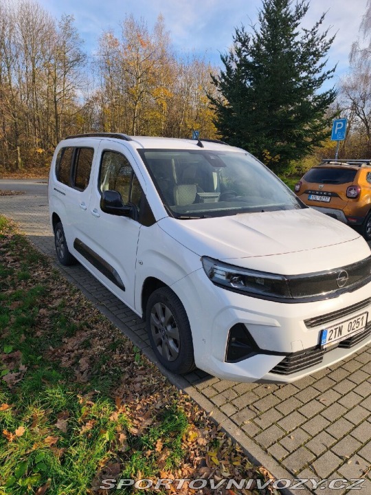 Opel Ostatní modely Combo CDTI, 2024, 7 míst 2024