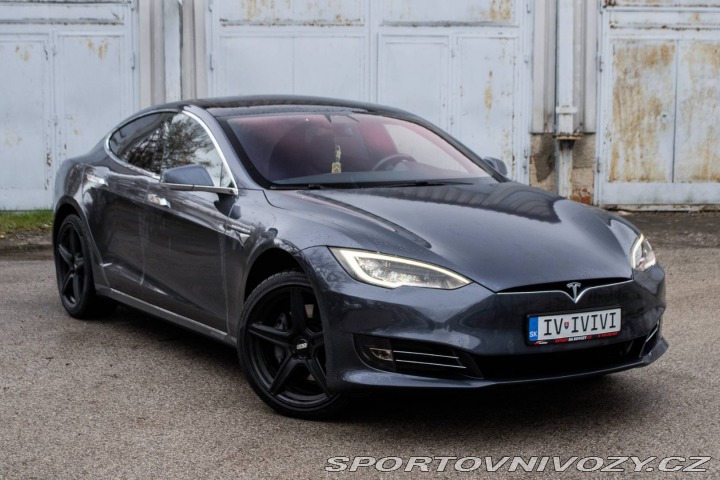 Tesla Model S 90 D, 386kW (2017) / AJ 2017