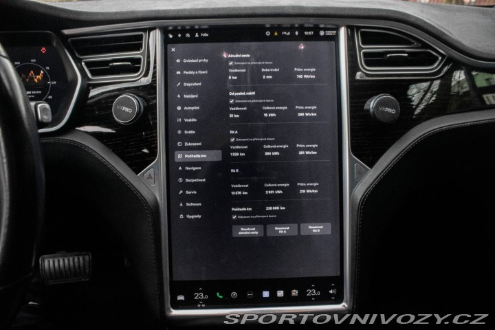 Tesla Model S 90 D, 386kW (2017) / AJ 2017