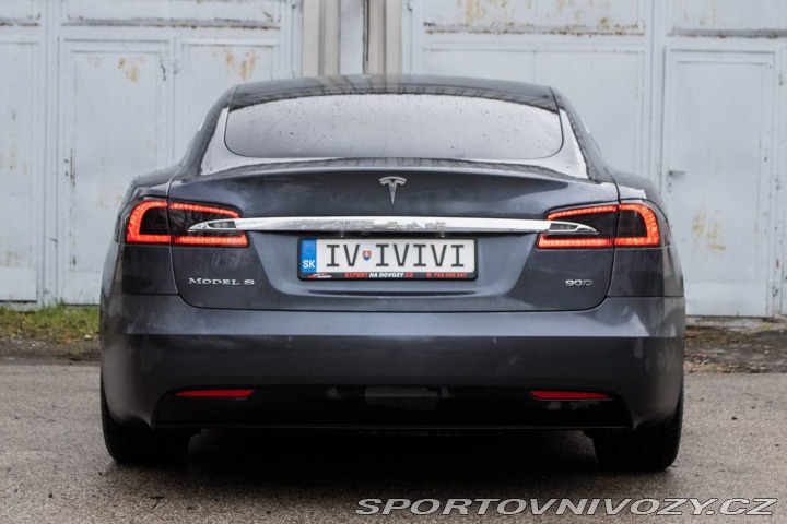 Tesla Model S 90 D, 386kW (2017) / AJ 2017