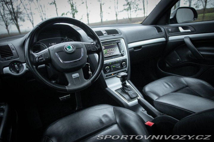 Škoda Octavia RS Combi RS 147kW DSG - AJ 2011